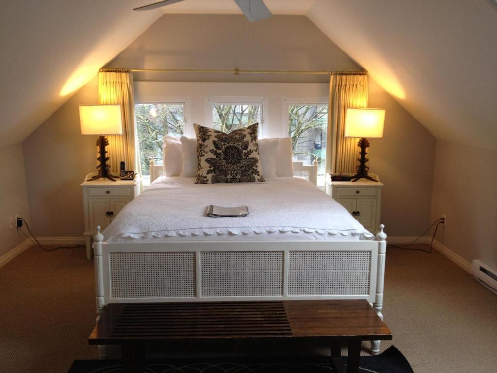 Barclay House Bed And Breakfast แวนคูเวอร์ ห้อง รูปภาพ